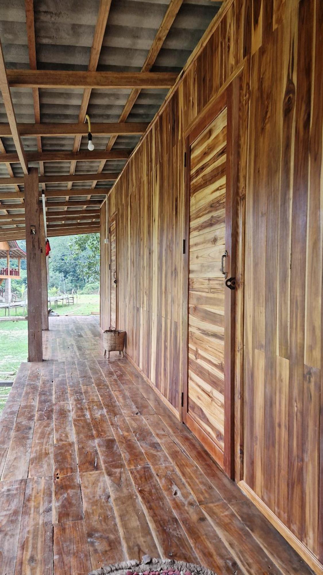 Eco Farm Stay And Hostel Nong Khiaw Exterior photo