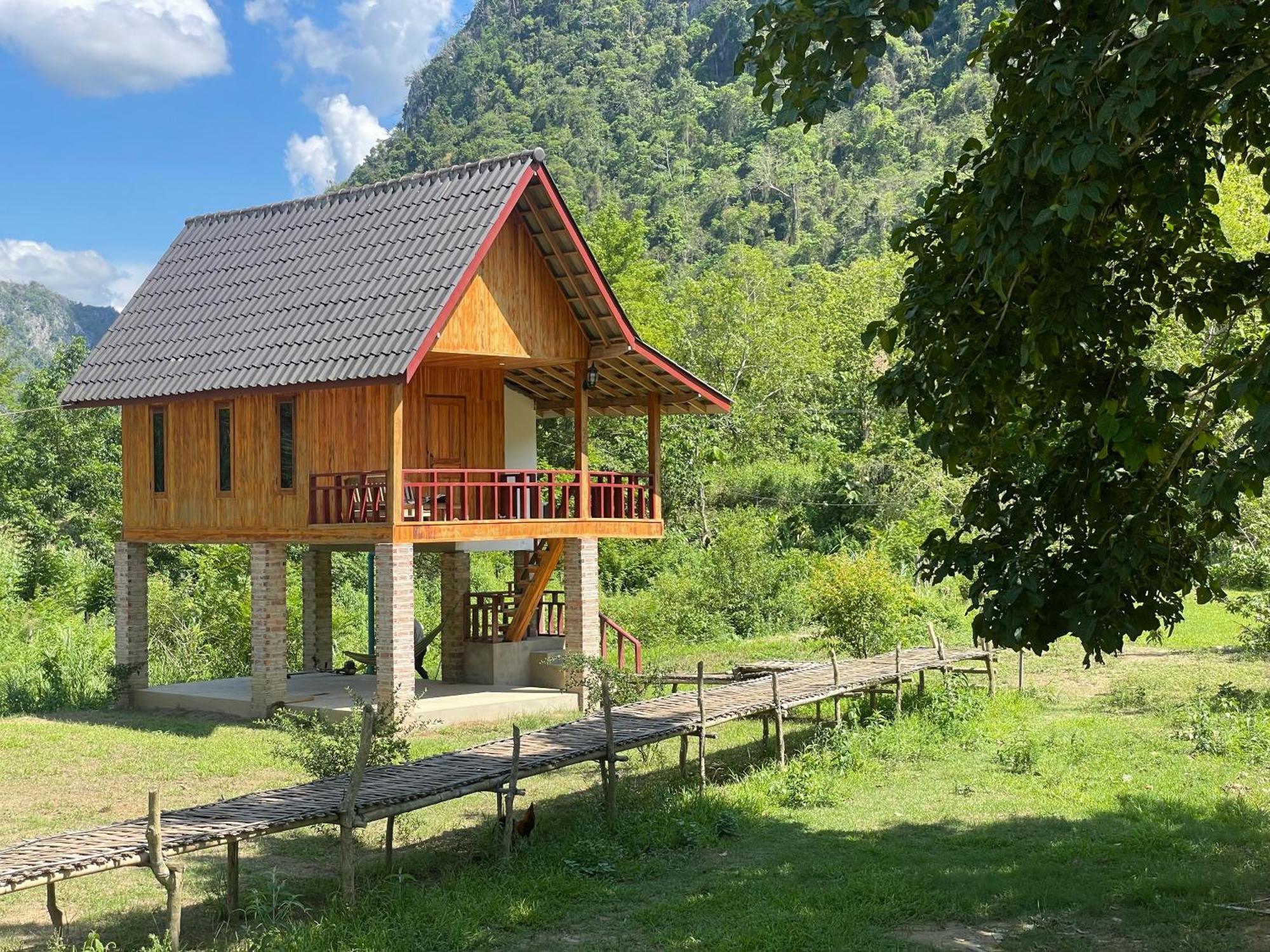 Eco Farm Stay And Hostel Nong Khiaw Exterior photo